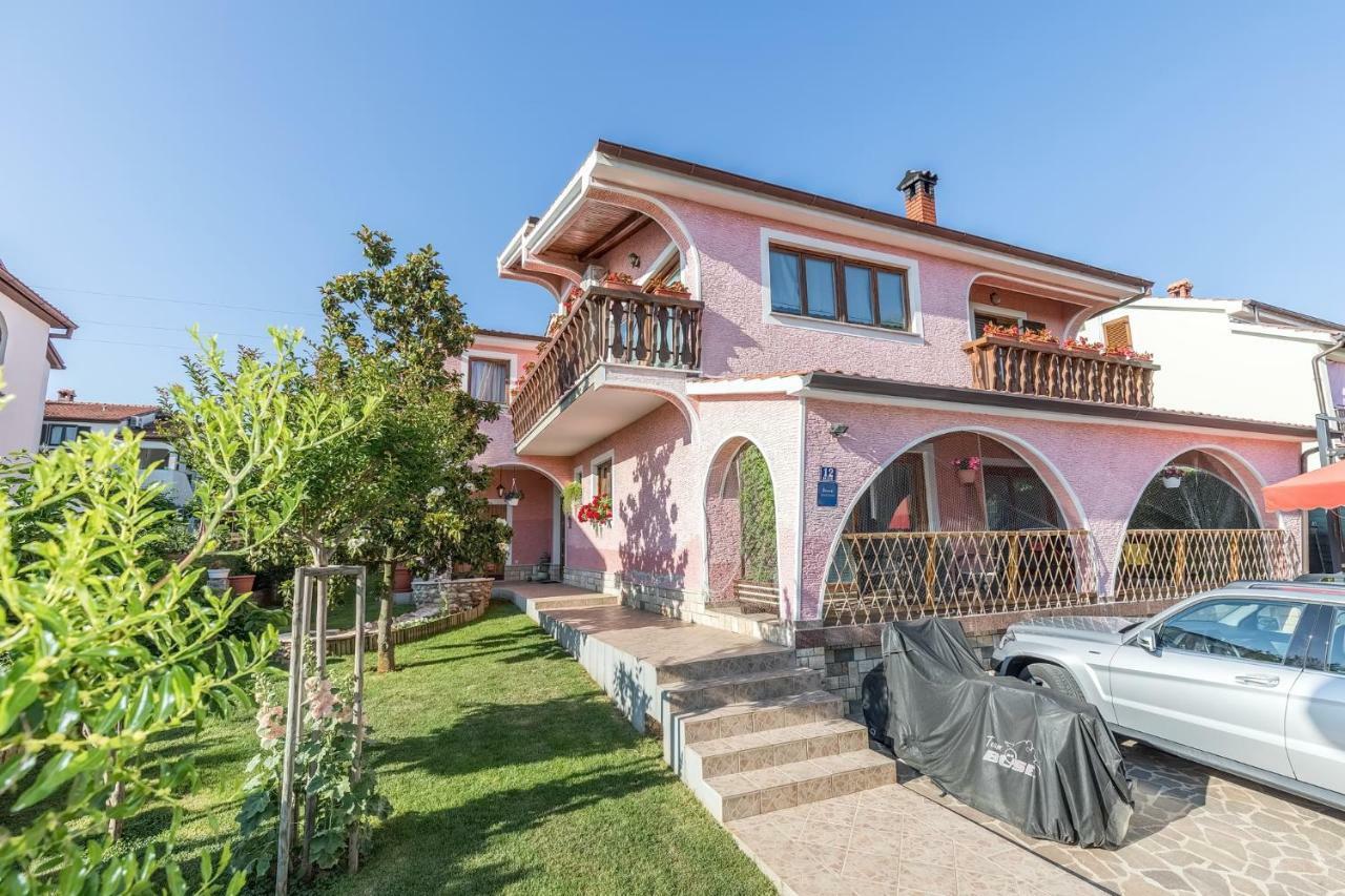 Apartments Darinka Poreč Exterior foto