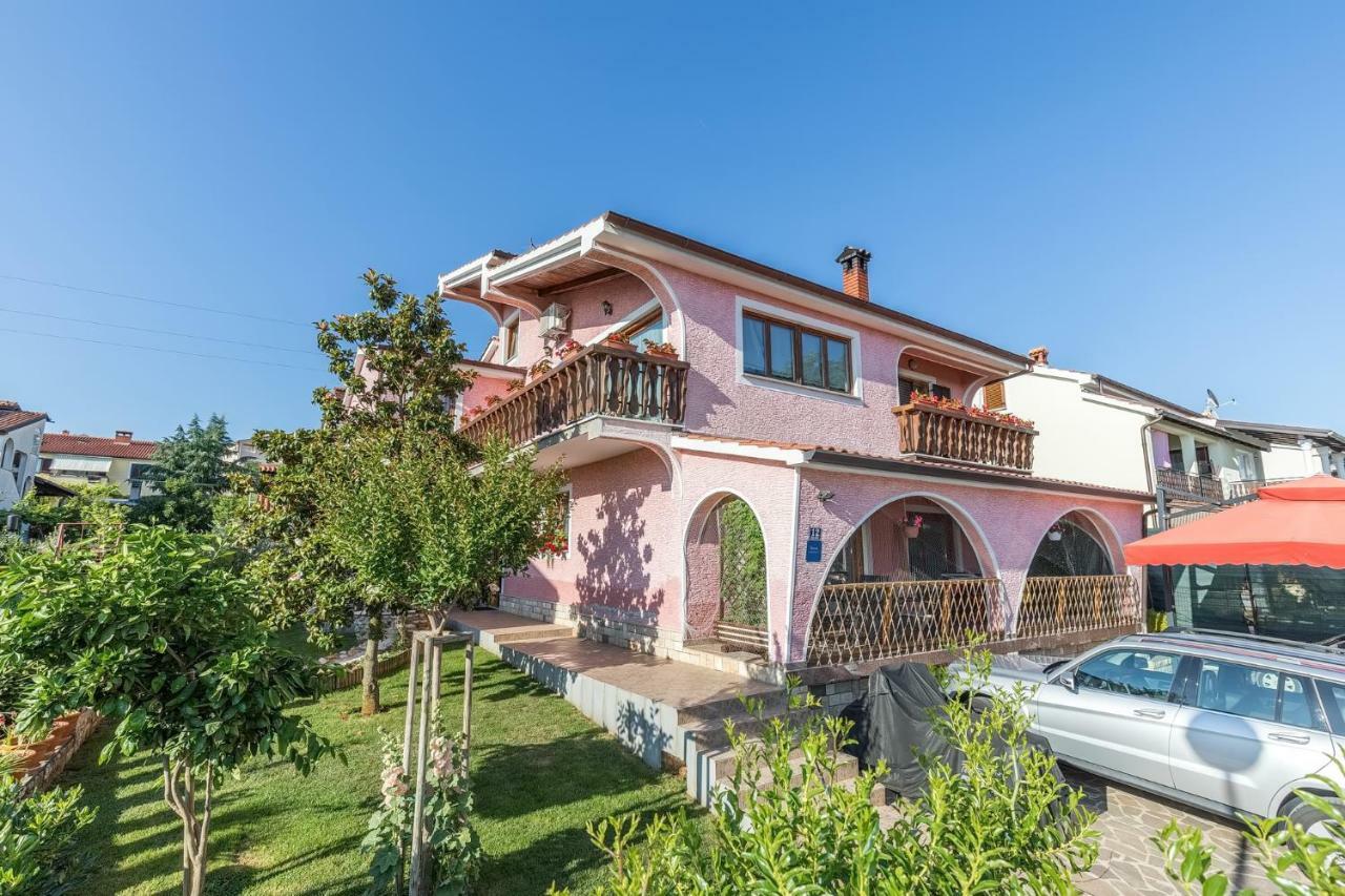 Apartments Darinka Poreč Exterior foto